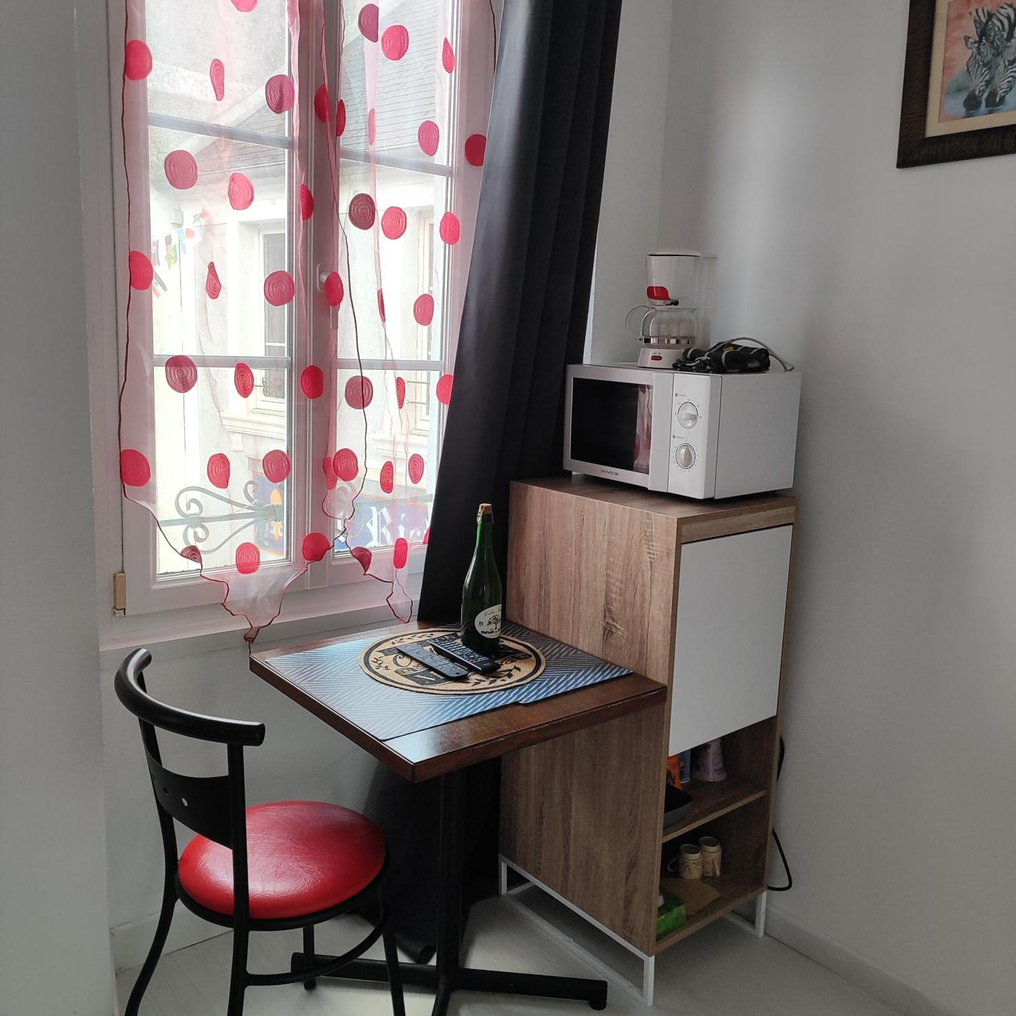 Gite Pour 6 Ou Chambre Pour 2 A Formigny Экстерьер фото